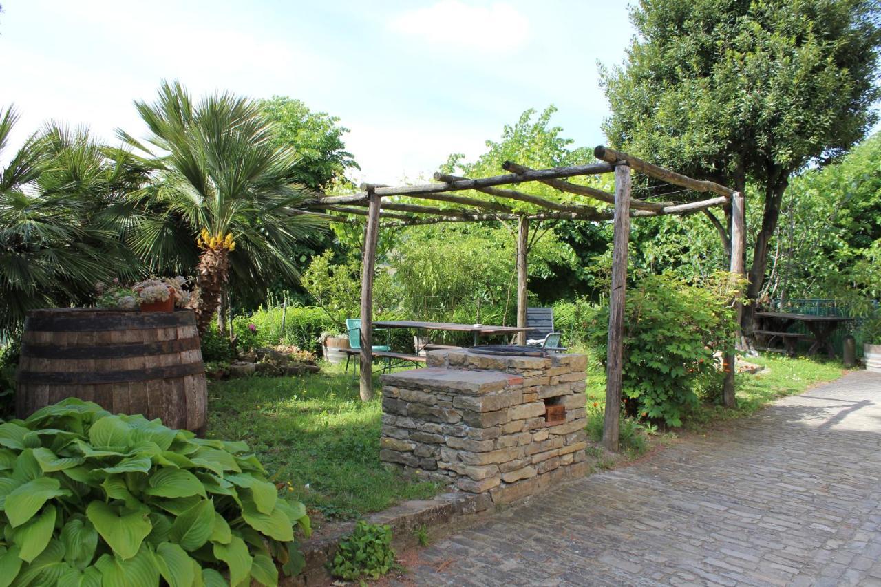 Agriturismo La Rovere Cossano Belbo Exterior foto